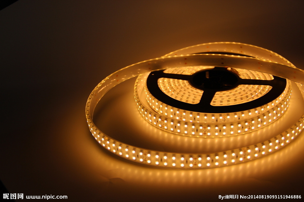 led汽车车灯和氙气灯