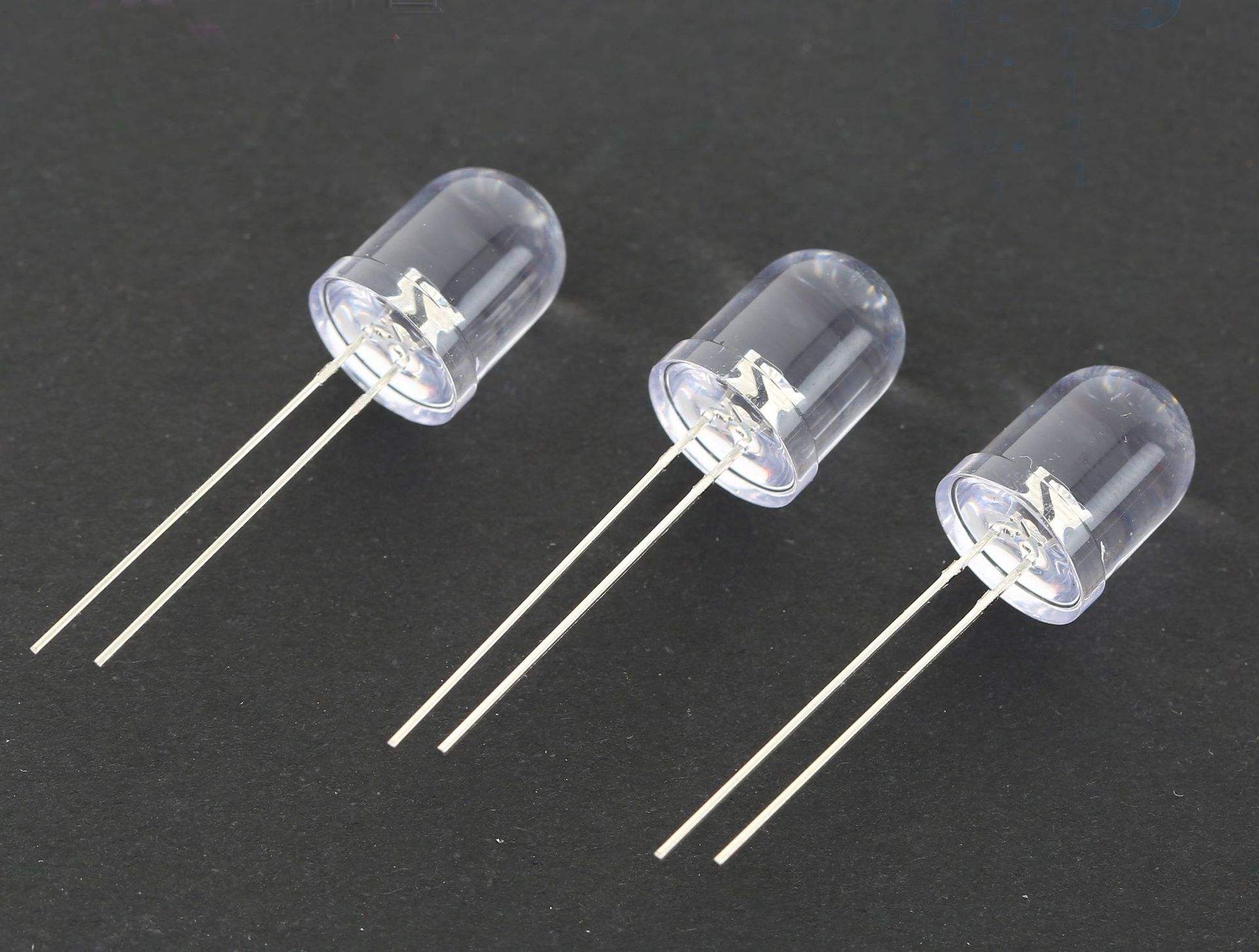led灯珠焊接温度(led灯珠焊接的时候能承受多高的温度)